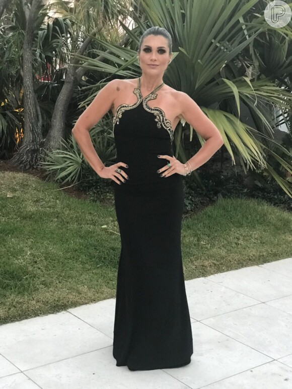 Flávia Alessandra vestiu Roberto Cavalli no BrazilFoundation Gala, realizado em Miami, nos Estados Unidos, neste sábado, 17 de março de 2018