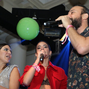 Bruna Marquezine cantou e dançou no palco da festa de Carol Sampaio