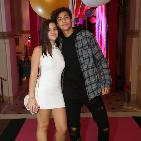 Mel Maia e o namorado, Erick Andreas, na festa de aniversário de 36 anos da promoter Carol Sampaio, no hotel Belmond Copacabana Palace, na Zona Sul do Rio de Janeiro, na noite deste domingo, 18 de março de 2018