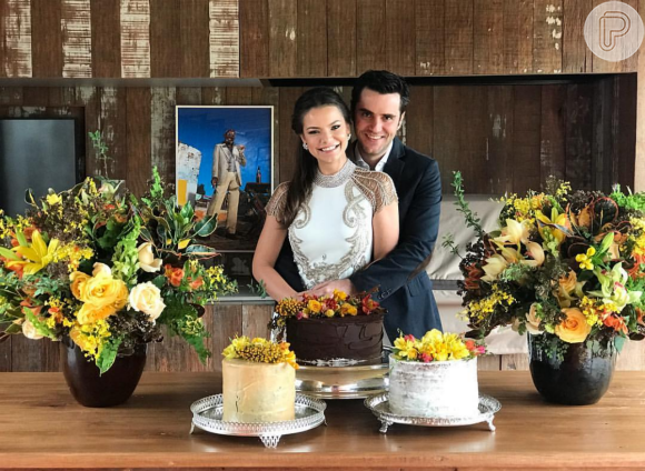 Milena Toscano e o empresário Pedro Ozores se casaram em novembro passado. Atriz foi pedida em casamento ao pular de paraquedas
