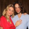 Letícia Spiller festeja aniversário de namoro com músico Pablo Vares nesta segunda-feira, dia 19 de março de 2018