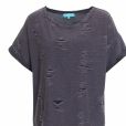 Já a blusa Amoré é encontrada nas lojas da marca por R$ 184,00