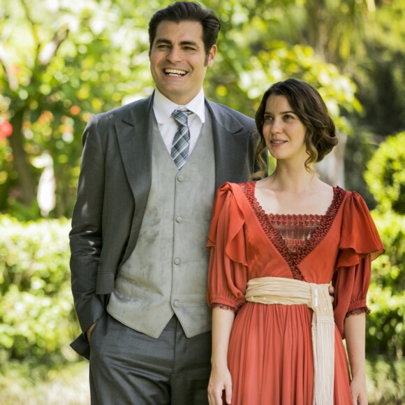 Encontros e desencontros marcam a história de amor de Darcy (Thiago Lacerda) e Elisabeta na novela 'Orgulho e Paixão'