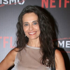 Carla Vilhena prestigiou a pré-estreia da série 'O Mecanismo'