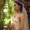 Véu e grinalda também compõe a produção do look de noiva de Cleo (Giovana Cordeiro), na novela 'O Outro Lado do Paraíso'