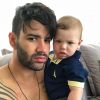 Gusttavo Lima compartilha com frequência momentos de intimidade com o filho, Gabriel