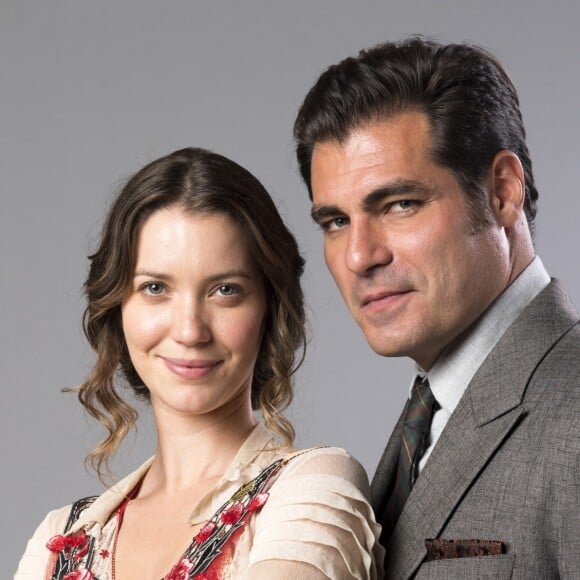 Susana (Alessandra Negrini) vai flagrar novo beijo de Darcy (Thiago Lacerda) e Elisabeta (Nathalia Dill) na novela 'Orgulho e Paixão'