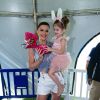 Valentina roubou a cena em evento de Páscoa com a mãe, Mirella Santos