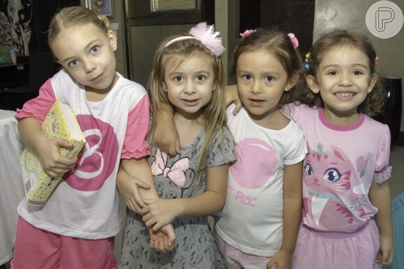 Filha de Sheila Mello e Xuxa recebeu amiguinhas em sua festa de aniversário