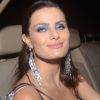 Isabelli Fontana exibe maquiagem marcante e maxi acessórios para curtir aniversário de 25 anos e gravação do clipe ao vivo de Anitta
