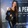 Flávia Fonseca, mulher do cantor Luciano, usou look all black na pré-estreia do filme 'Nada a Perder', no Teatro Bradesco, em São Paulo, na noite desta terça-feira, 27 de março de 2018