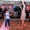 Yudhi, dançou com a mãe, Mileide Mihaile, em festa no Rio de Janeiro