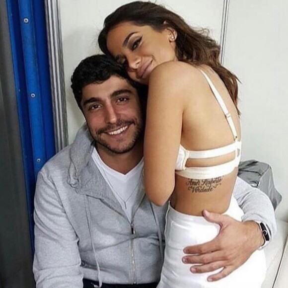Anitta foi homenageada pelo marido, Thiago Magalhães, na madrugada desta sexta-feira, dia 30 de março de 2018
