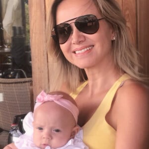 Eliana é mãe de Manuela, de 6 meses, nascida após gravidez de risco