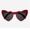 Os estilosos óculos de coração da grife Saint Laurent são vendidos no site da marca por $ 420, aproximadamente R$ 1.560