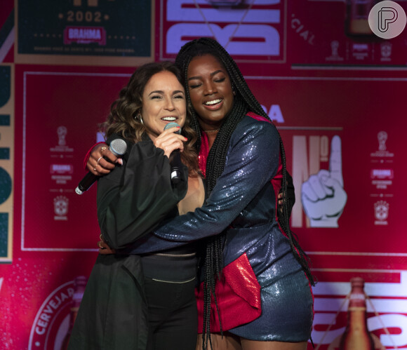 Daniela Mercury e Iza fizeram um pocket show para cantar a música 'Hino Número 1', a convite da Brahma, neste domingo, 06 de maio de 2018