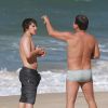 Davi e Marcos Frota curtem dia de praia juntos