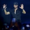 Enrique Iglesias agita fãs e famosos em show no Espaço das Américas, em São Paulo, na noite desta quinta-feira, 5 de abril de 2018