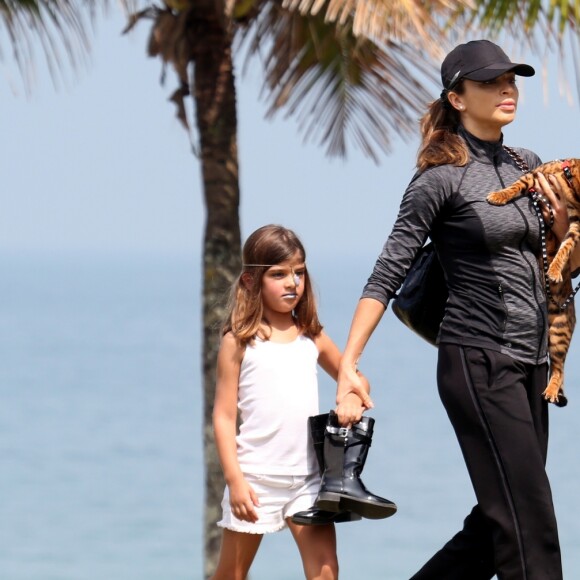 Grazi Massafera contou que a filha, Sofia, de 5 anos, já é vaidosa 