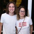 Amanda de Godoi prestigiou o show de Lulu Santos no Vivo Rio nesta sexta-feira, 6 de abril de 2018
