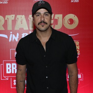 Joaquim Lopes curtiu o show da dupla Henrique & Juliano no Km de Vantagens Hall, na Barra da Tijuca, Zona Oeste do Rio 