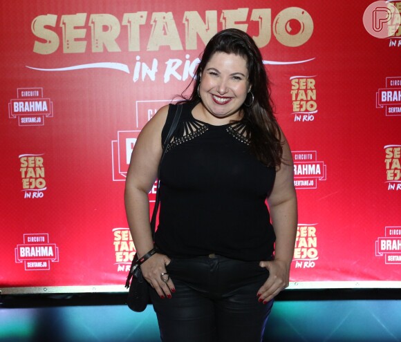 Mariana Xavier prestigiou o show de Henrique & Juliano no Km de Vantagens Hall, na Barra da Tijuca, Zona Oeste do Rio 