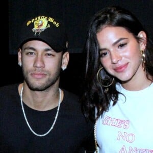 Bruna Marquezine e Neymar estão juntos em Mangaratiba