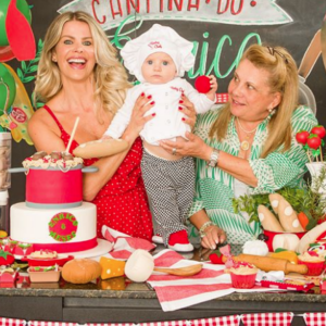 Karina Bacchi mostrou os detalhes da festa de 8 meses do filho, Enrico