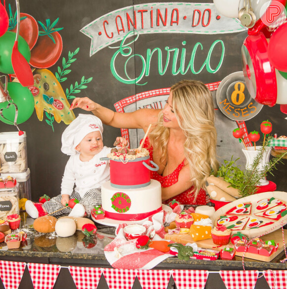 Karina Bacchi investiu em uma festa com tema Cantina Italiana para filho, Enrico