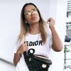 Anitta aproveita cancelamendo de voo para compras roupas nos Estados Unidos, em 8 de abril de 2018