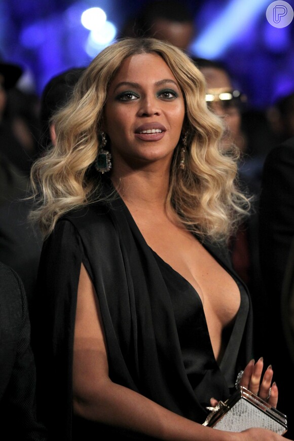 Beyoncé já adotou o corte long bob que, segundo Tiago Parente, traz elegância a quem usa: 'Este corte é atemporal e nunca sai de moda'