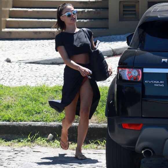 'Nenhuma mulher tem a obrigação de se casar ou ter qualquer relação íntima com o pai da criança, caso ela não o ame de verdade', continuou