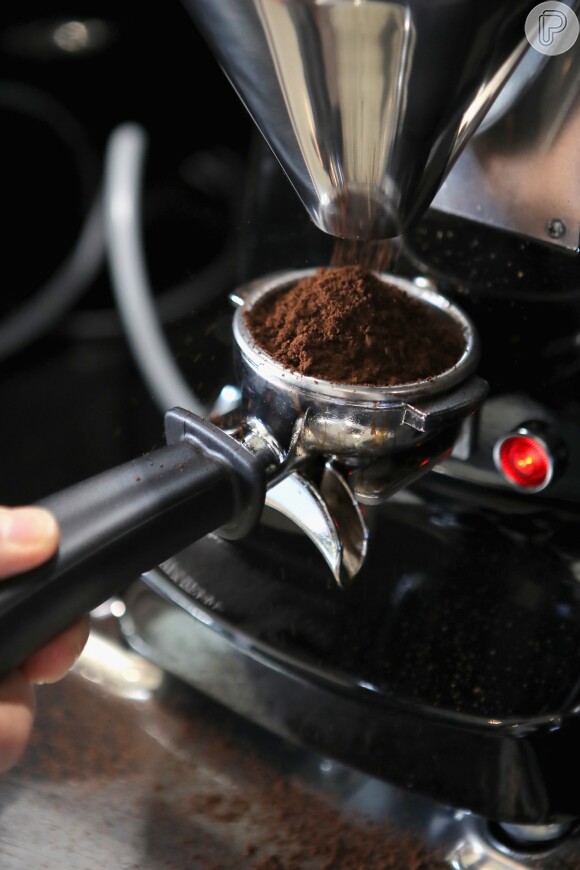 Eliminando a gordura das células de maneira natural e acelerada, o café pode ajudar a combater as celulites