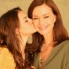 Helena (Julia Lemmertz) e Luiza (Bruna Marquezine) estão voltando a se entender, na novela 'Em Família'