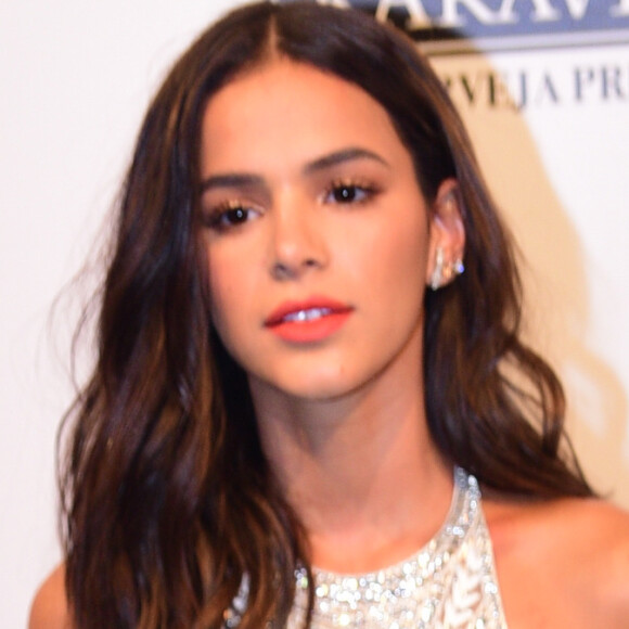 Bruna Marquezine usou joias Ara Vartanian