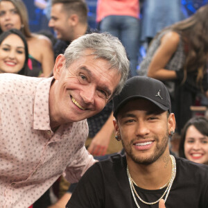 Neymar conversou com o apresentador Serginho Groisman sobre sua carreira, mas não falou sobre a namorada, Bruna Marquezine