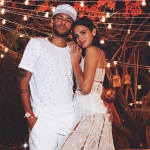 O nome de Bruna Marquezine foi citado em alguns momentos, mas Neymar não se pronunciou