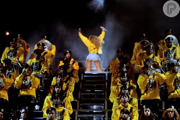 Em seu show no Coachella, Beyoncé dividiu palco com 150 artistas negros