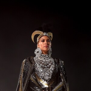 Beyoncé, no festival de música na Califórnia, também valorizou a cultura negra