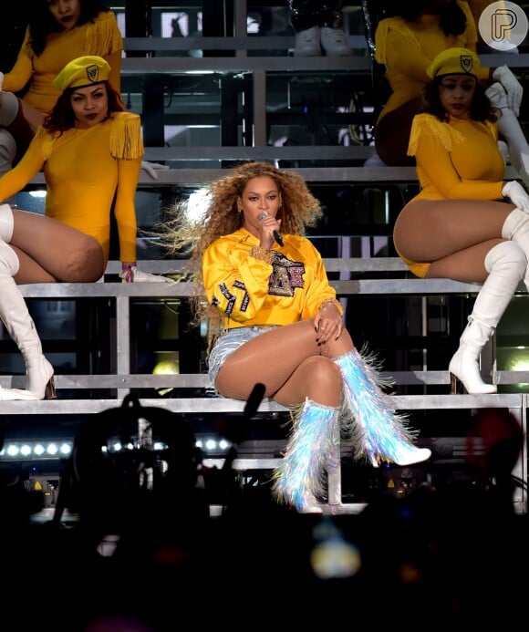 Primeira mulher negra a ser headliner do Coachella, Beyoncé quer estimular a educação de jovens negros