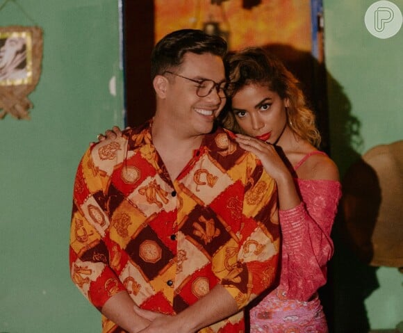 Wesley Safadão e Anitta repetiram parceria musical e divulgaram single na sexta-feira, 13 de abril de 2018