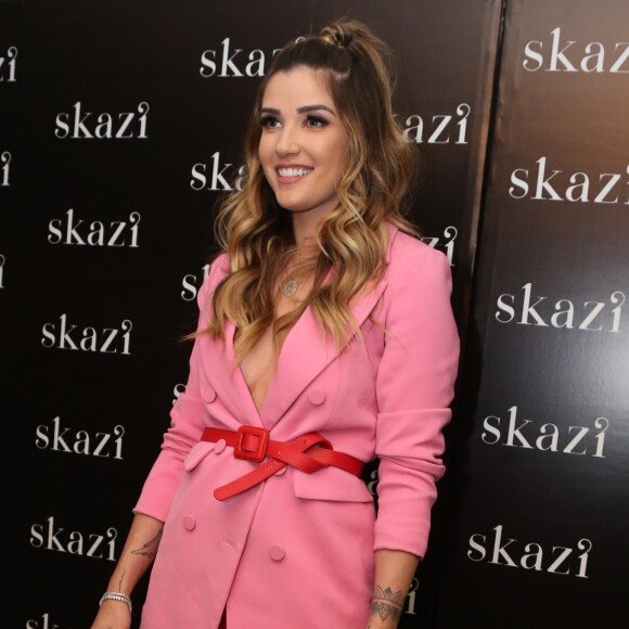 Aline Gotschalg prestigia desfile da marca Skazi, no Centro de Convenções Expominas, em Belo Horizonte, na noite desta quarta-feira, 18 de abril de 2018