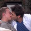 Chandler Massey e Freddie Smith se beijam na série 'Days of our Lives'