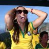 Anitta torceu pelo Brasil no último jogo da seleção contra o Chile na Copa do Mundo