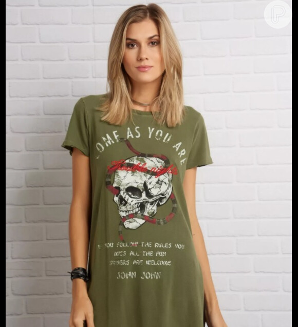 Camisa escolhida por Thaila Ayala para o Coachella custa R$ 198