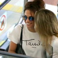 Fernanda Gentil troca carinho com namorada em aeroporto do Rio. Fotos!