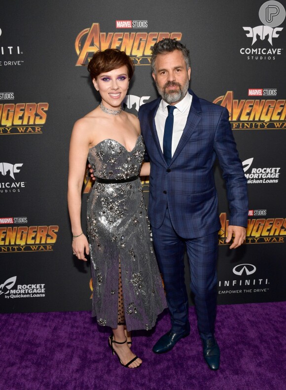 Scarlett Johansson e Mark Ruffalo na pré-estreia do filme 'Vingadores: Guerra Infinita', em Los Angeles, nos Estados Unidos, nesta segunda-feira, 23 de abril de 2018