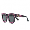 Em preto com detalhes cor de rosa, o óculos custa R$ 7.520