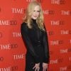 Nicole Kidman usou vestido preto com toque de transparência em evento de gala