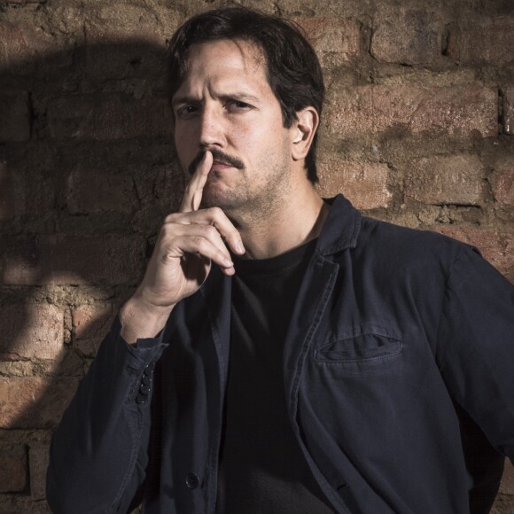 'Em 'Cidade Proibida' estava mais relaxado e para esse trabalho estou oito quilos acima do meu peso normal, que é cerca de 78 kg e estou com 86kg. E não mudei nada na minha alimentação', conta Vladimir Brichta